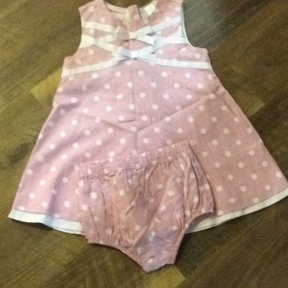 NEVER WORN Adorable dress - Picture 4 of 4